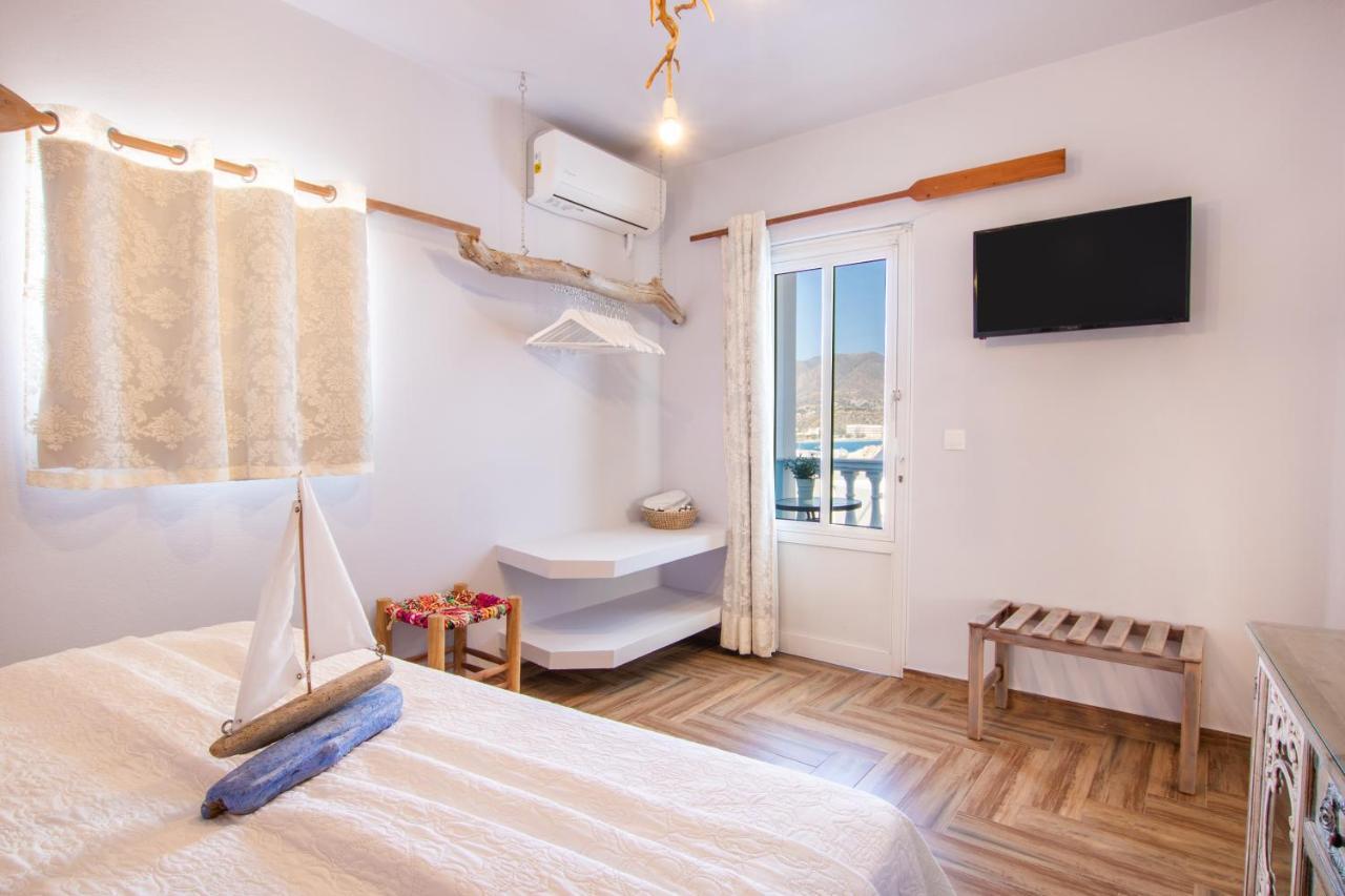 Gorgona Blue Apartments Karpathos Exteriör bild